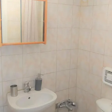 Tiny Studio In Long-term Offer